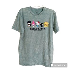 Hello Kitty M shirt sleeve crewneck green graphic t-shirt size M men's